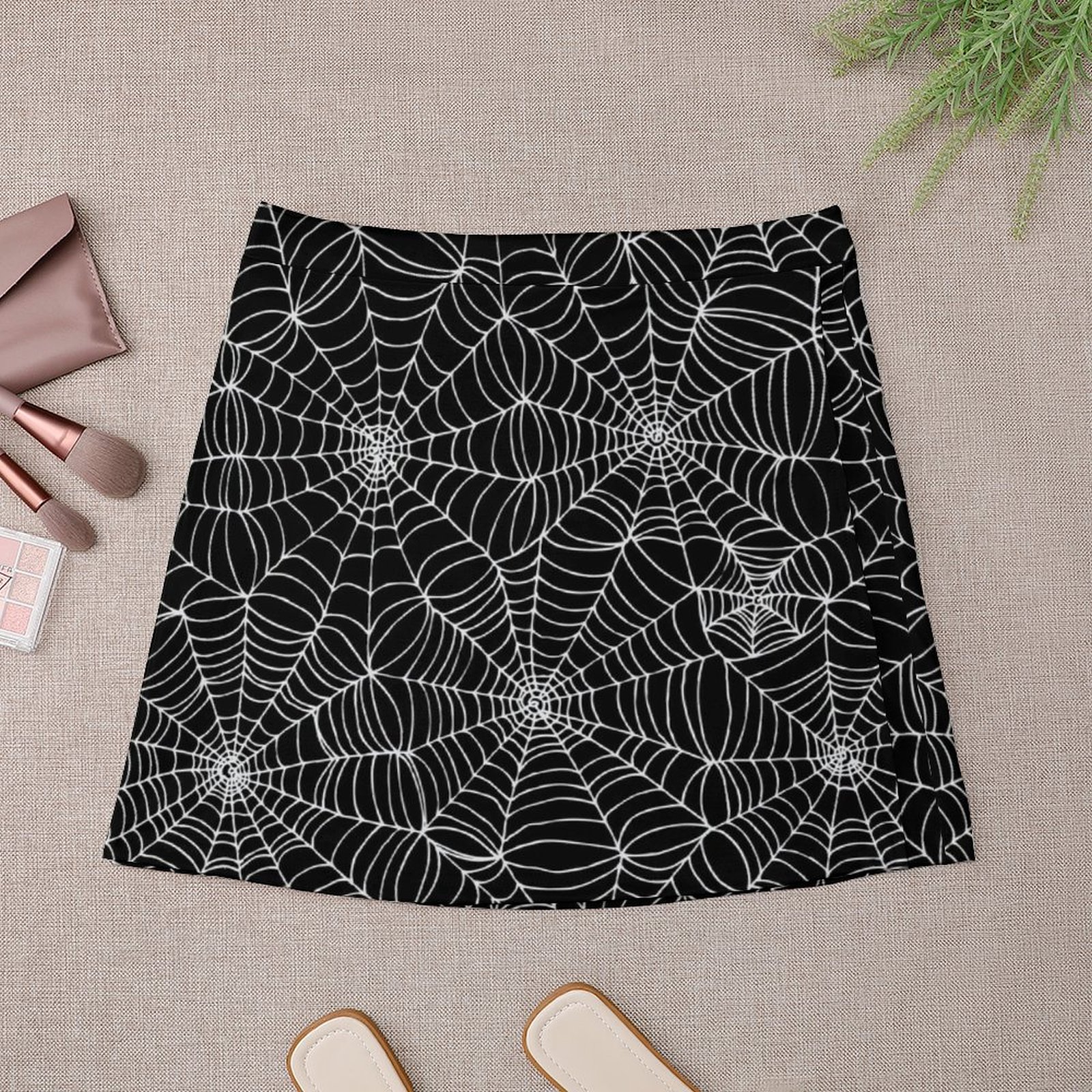 Spider web pattern - white on  - Summer Clothing Online recensione e prezzo